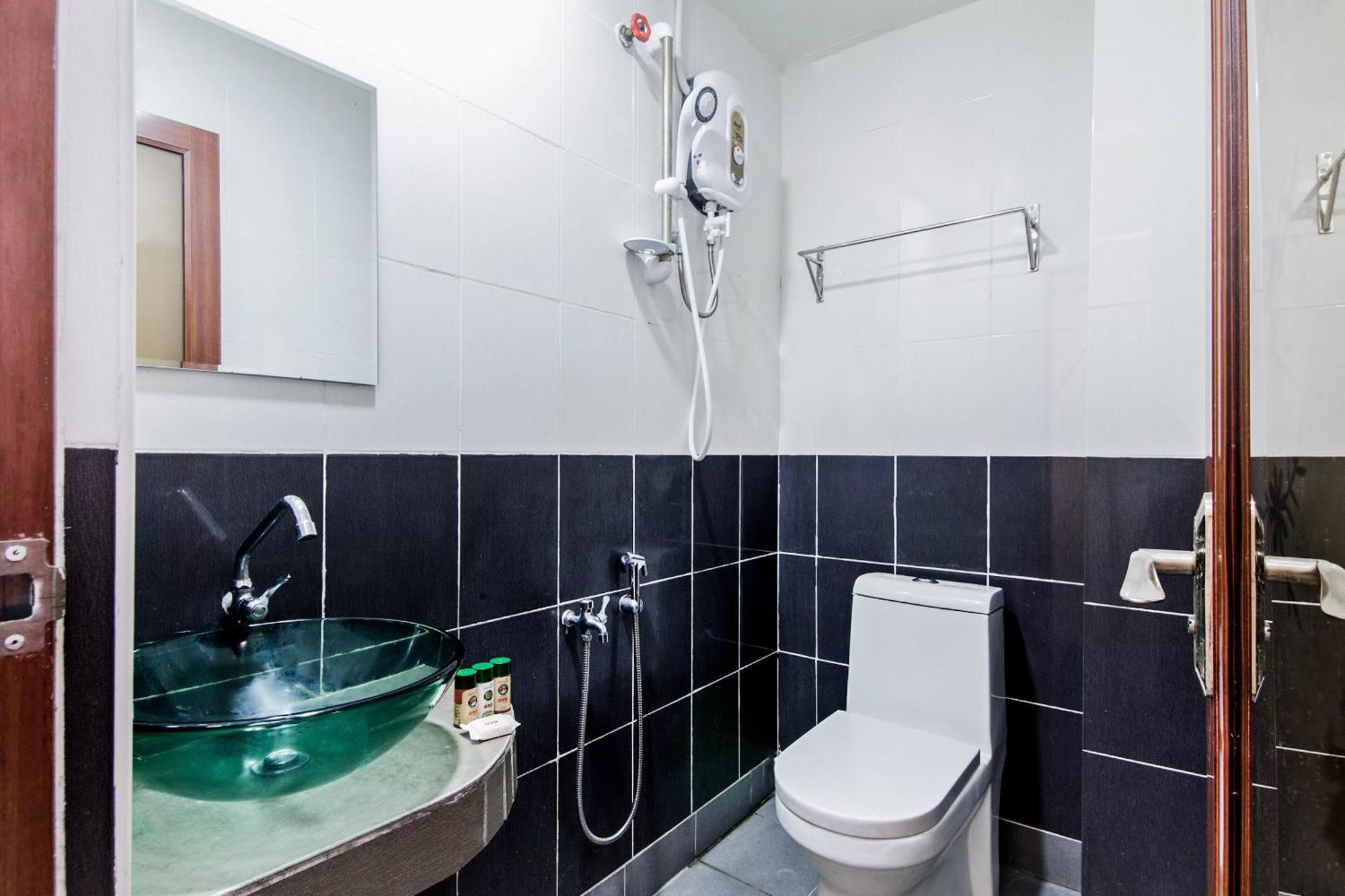 Super Oyo 258 Hotel Smc Alam Avenue Shah Alam Extérieur photo